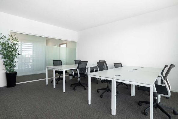 Open plan office space for 15 persons in West Allis